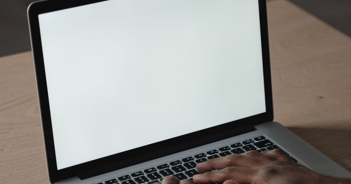 Windows 10 Güvenlik Güncellemeleri Bitti mi? ESU Nedir, Ücretsiz mi, Windows 11'e Geçmeden Önce Ne Yapılmalı?